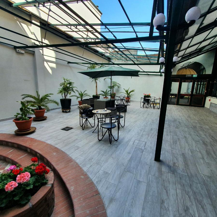 Hotel Perla Massa Lombarda Exterior photo